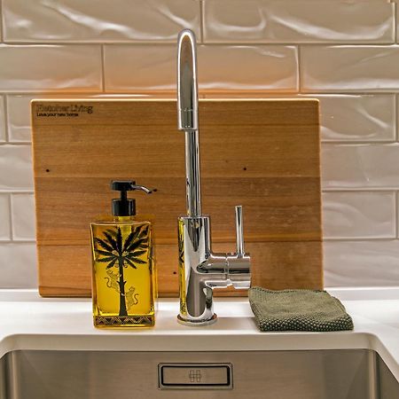 Funk In The City - Luxury Laneway Apartment With Single Garage Christchurch Zewnętrze zdjęcie
